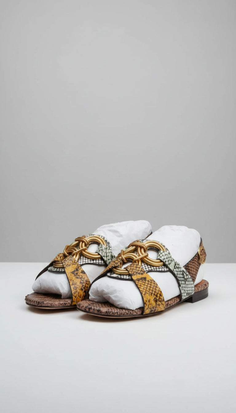 Sandalias flat con detalle de cadena dorada Tory Burch