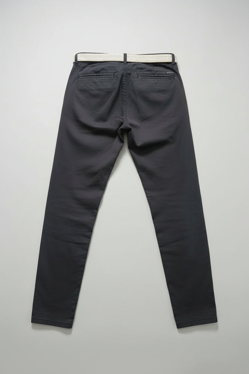 Pantalón Slim Fit Denim & Flower – Cinturón de Cordón Incluido