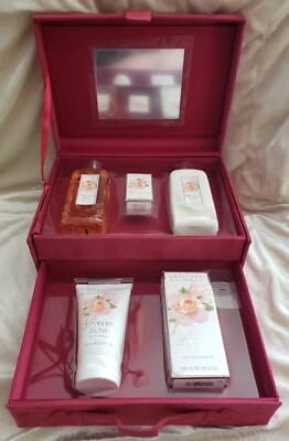 Set de Regalo Luxury Rose – Colección Completa en Maletín de Terciopelo